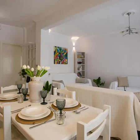 White Elegant Apartment