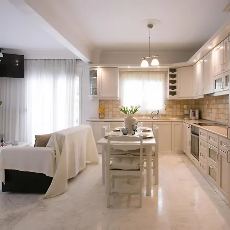 Apartment White Elegant Thessaloniki