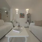 White Elegant Tesalónica