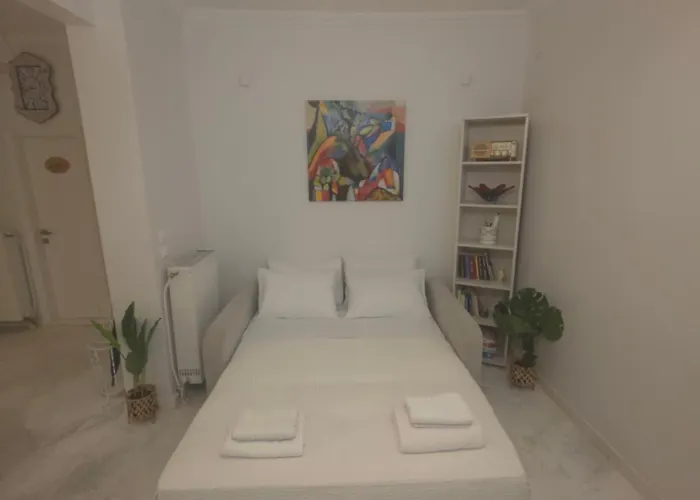 White Elegant Appartement *