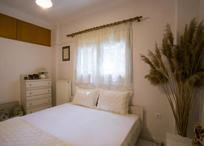 White Elegant Selanik