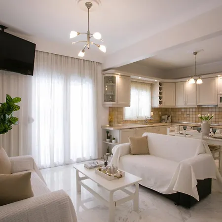 White Elegant Apartament